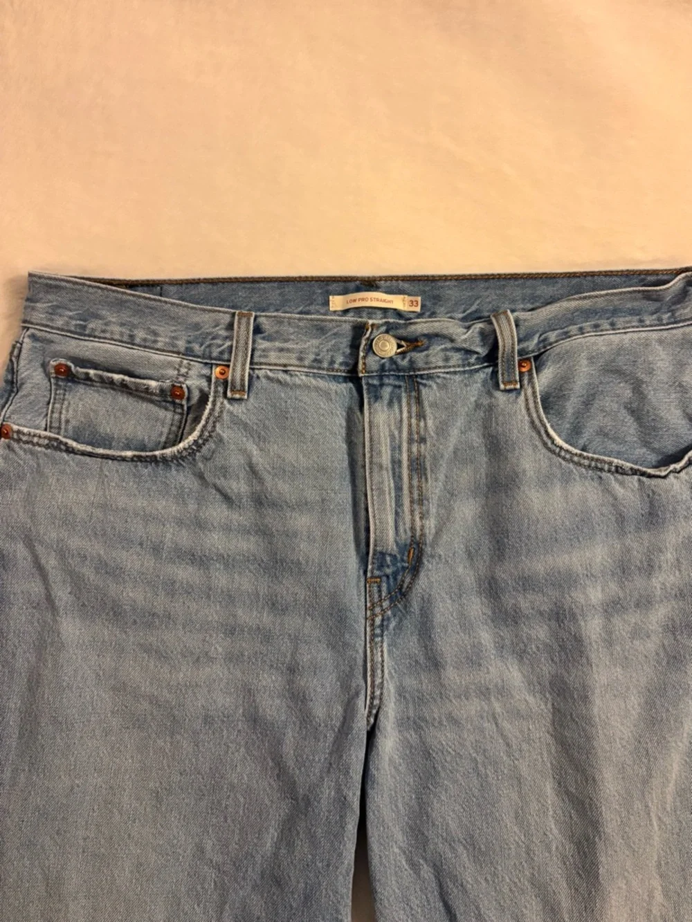 Levi's Light Wash Low Pro Straight Jeans SOLD - Picture 3 of 7